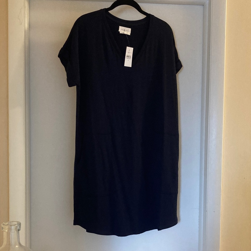 Women’s Navy V-Neck Short Sleeve Dress